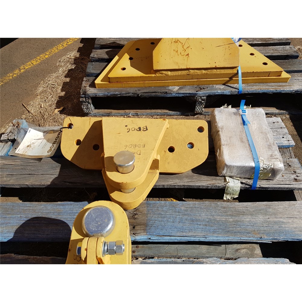 DRAWBAR - RIPPER H/DUTY D5K | Tilly’s Crawler Parts