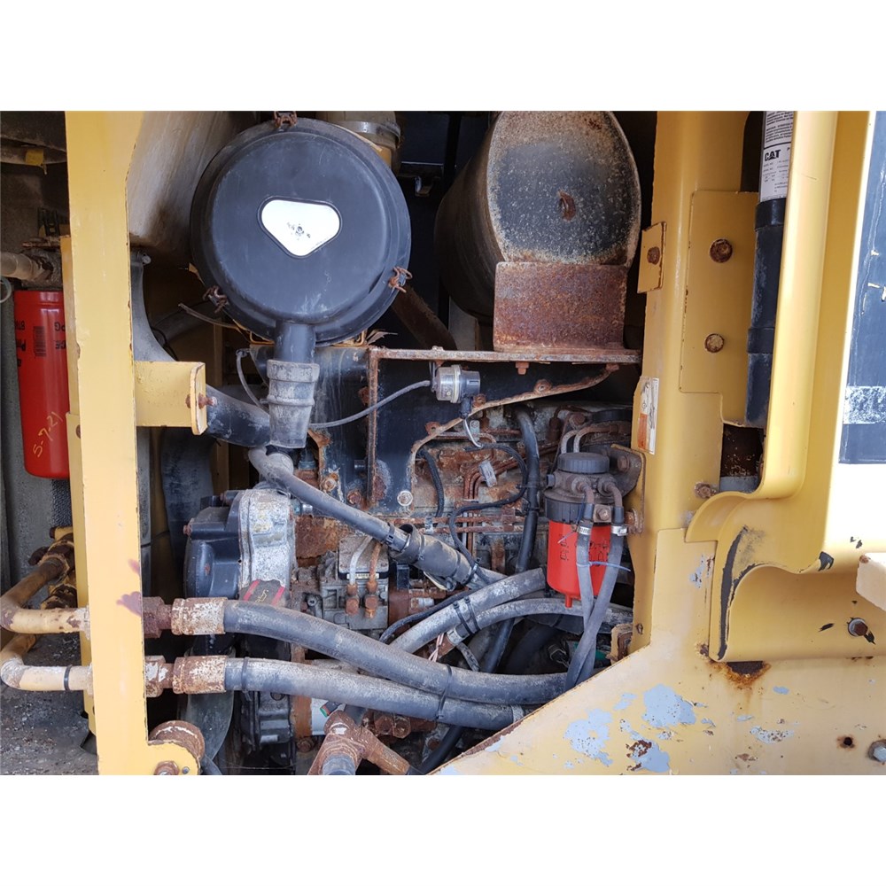 2004 CATERPILLAR 924G WMB00503 Tilly’s Crawler Parts