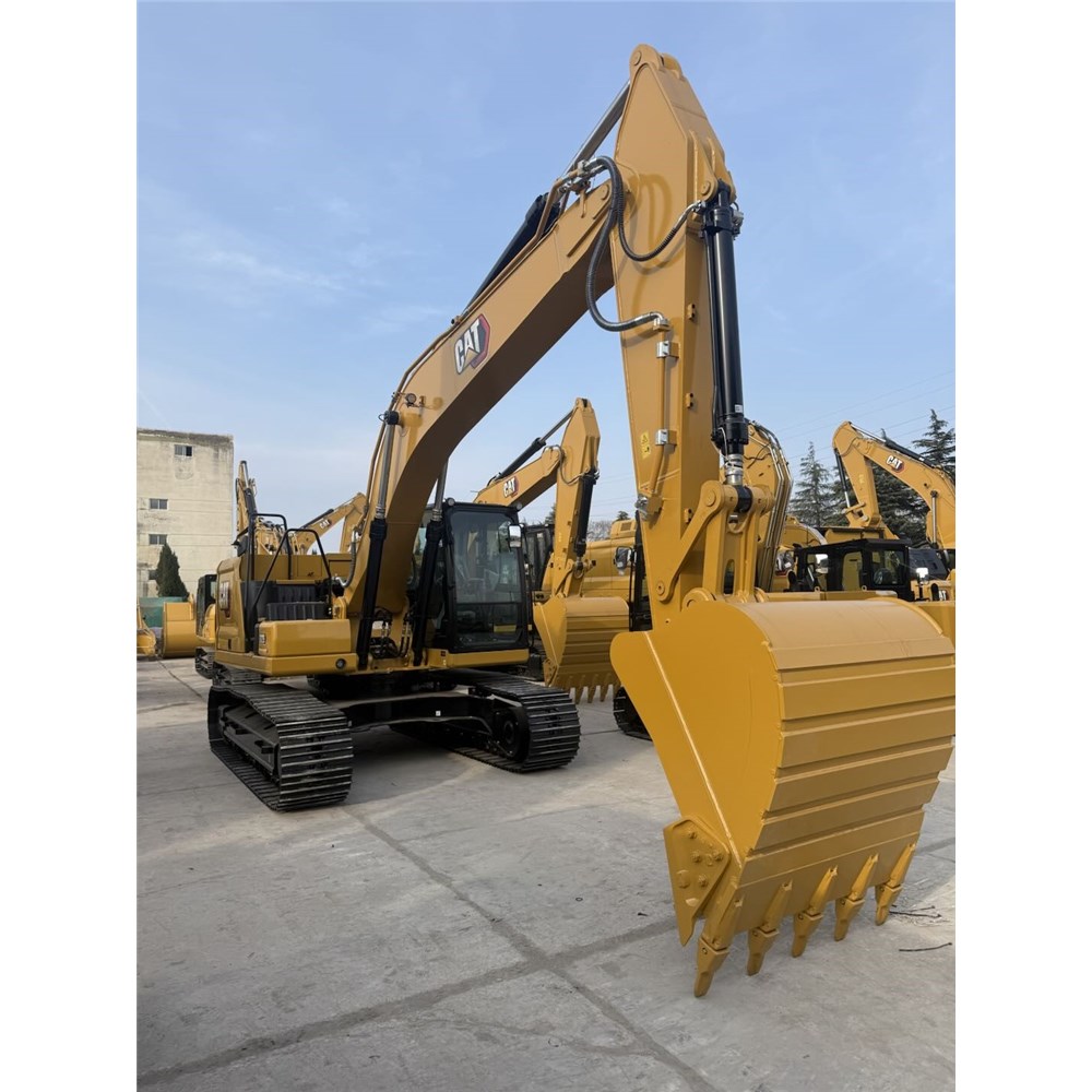 2026 CATERPILLAR 323 YBL image 2